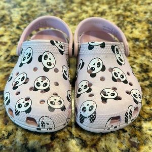 Girls Panda Crocs